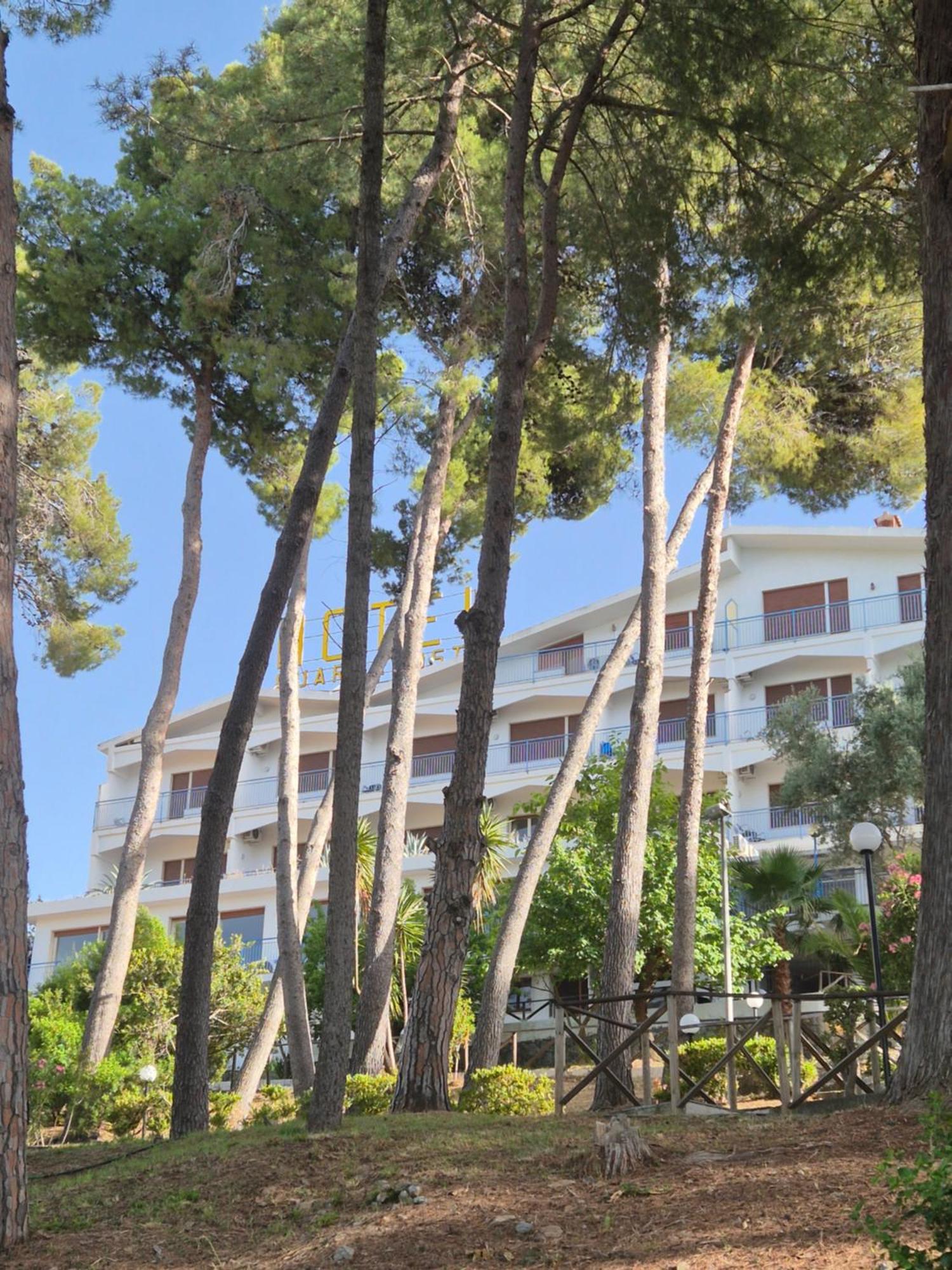 דיאמנטה Hotel Guardacosta מראה חיצוני תמונה